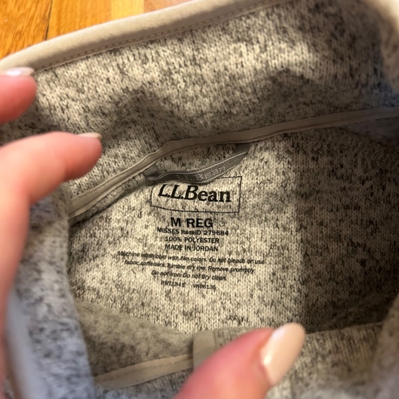 LL bean medium jacket - Picture 2 of 3